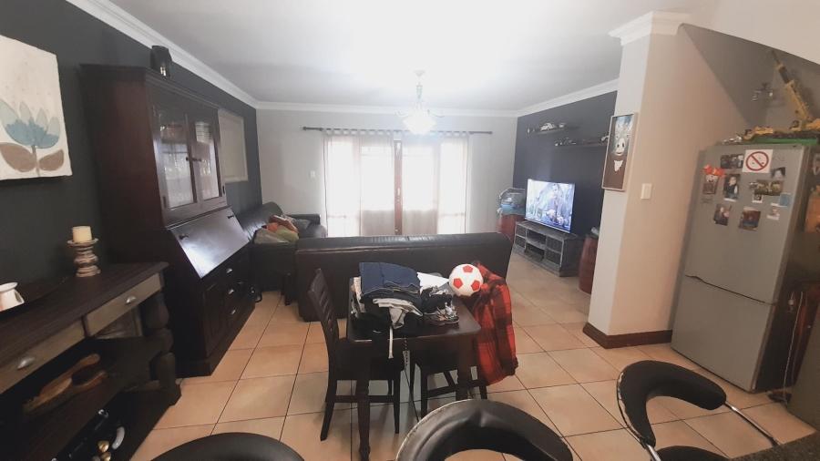 3 Bedroom Property for Sale in Melodie North West